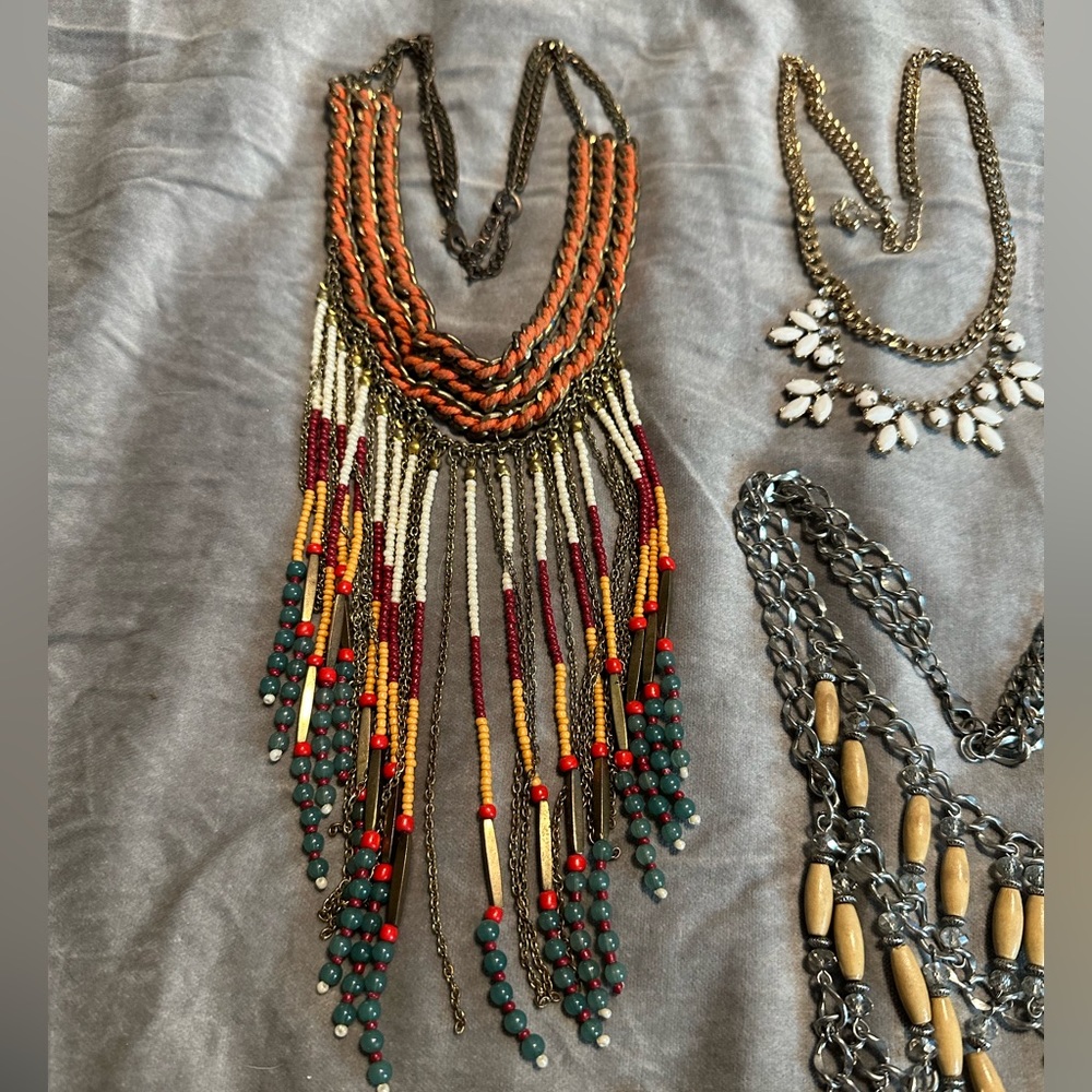 Statement necklace